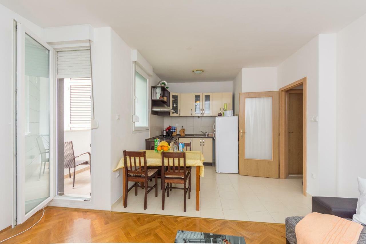 Breki Apartman Podstrana Exterior photo